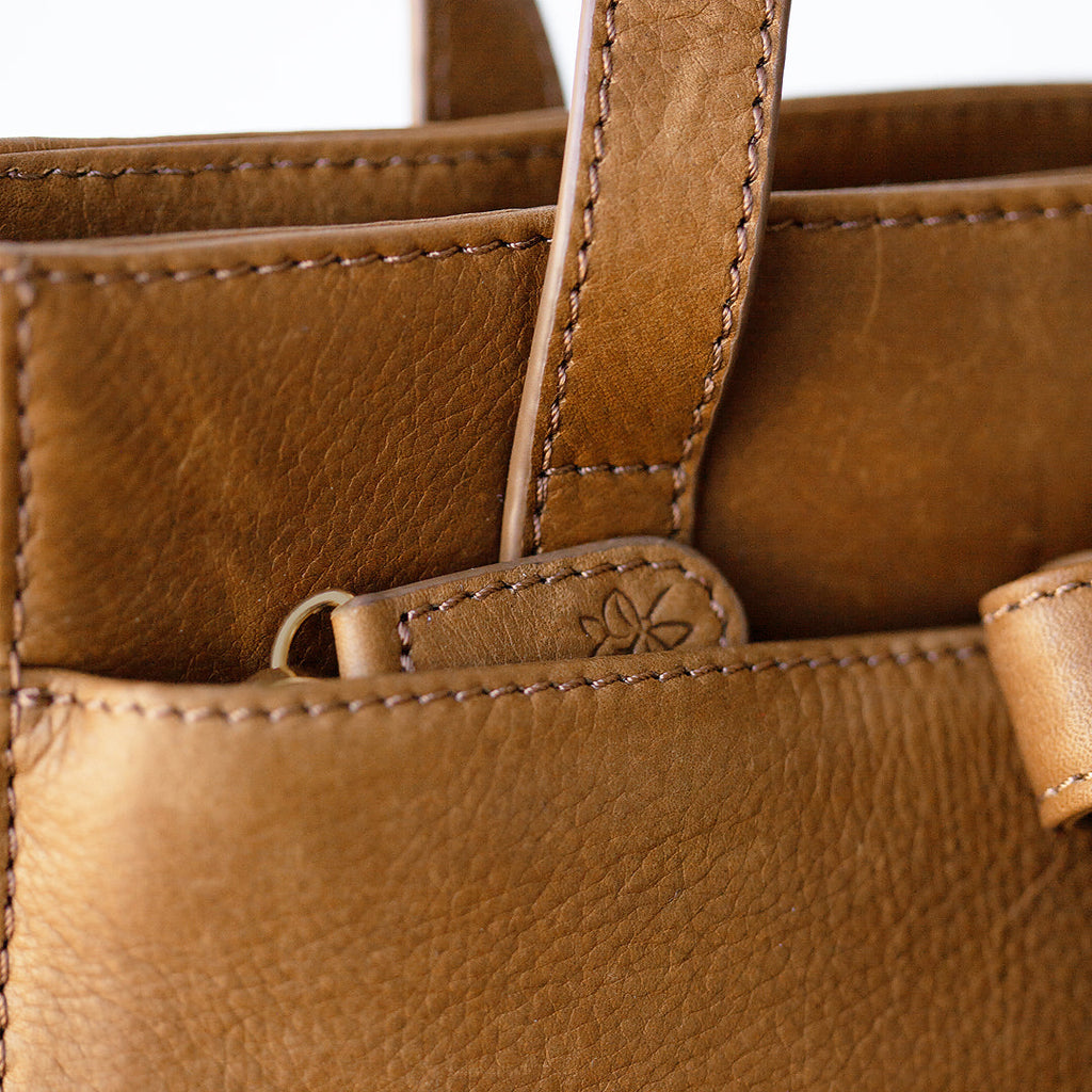 Brittany - Old English Leather - Lily Jade