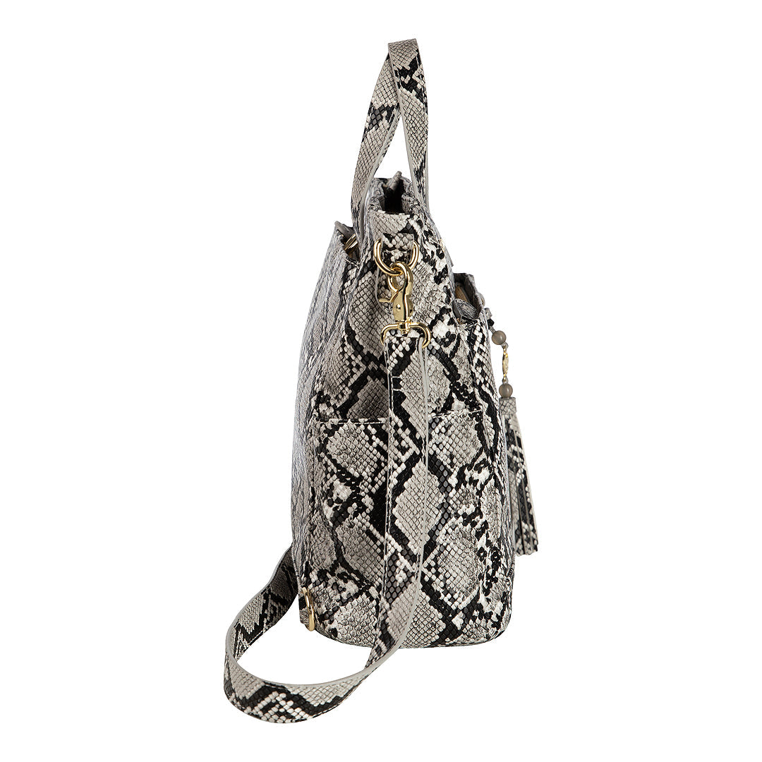 バッグ Snakeskin Lightweight Day Pack Amazon.com: TKDYVAI Snakeskin Backpack Snake Laptop